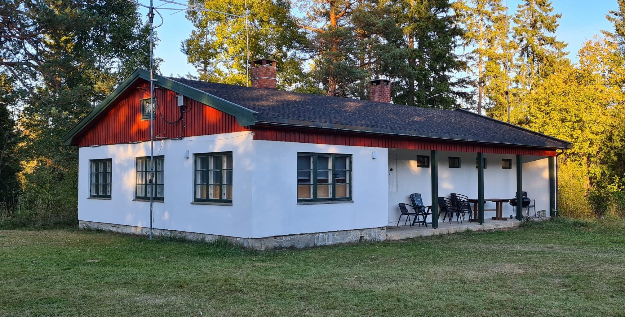 Dette bildet er redigert, tatt bort fra høyre.